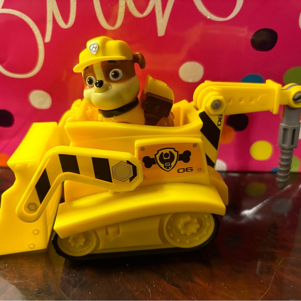 Paw Patrol Yellow Construction Vehicle with Rubble. MUST bundle.